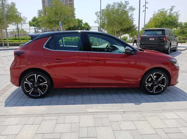Car image 8