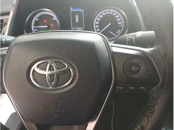 Car image 20