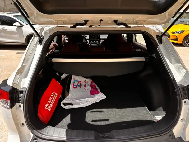 Car image 24