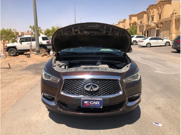 Car image 22