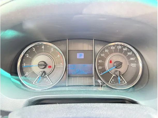 Car image 23