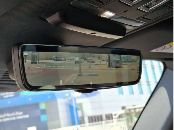 Car image 22