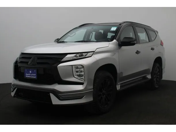2023 Mitsubishi Montero Sport in Dubai