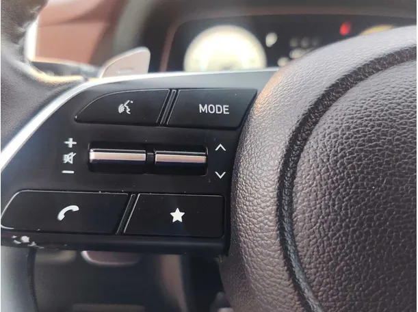 Car image 29