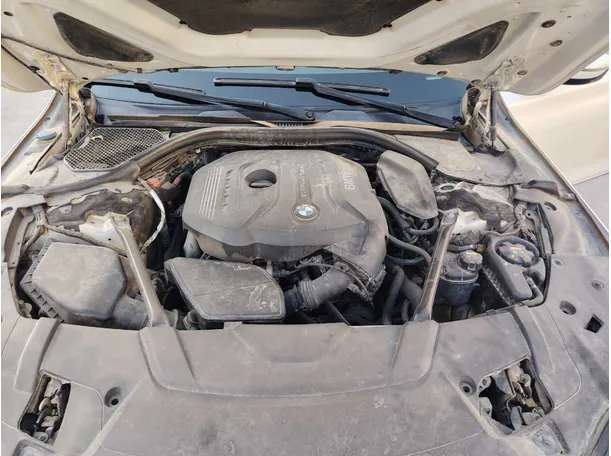Car image 33