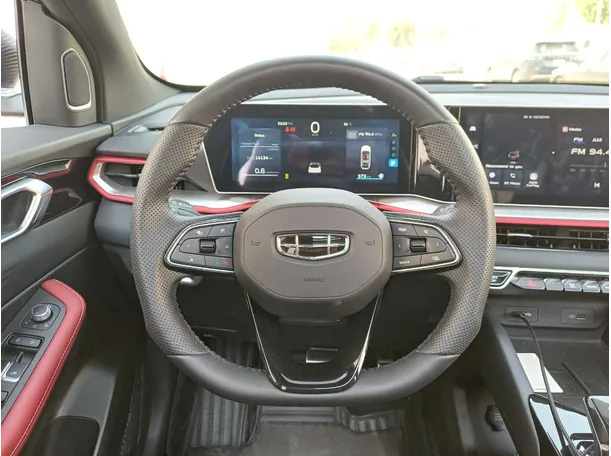 Car image 18