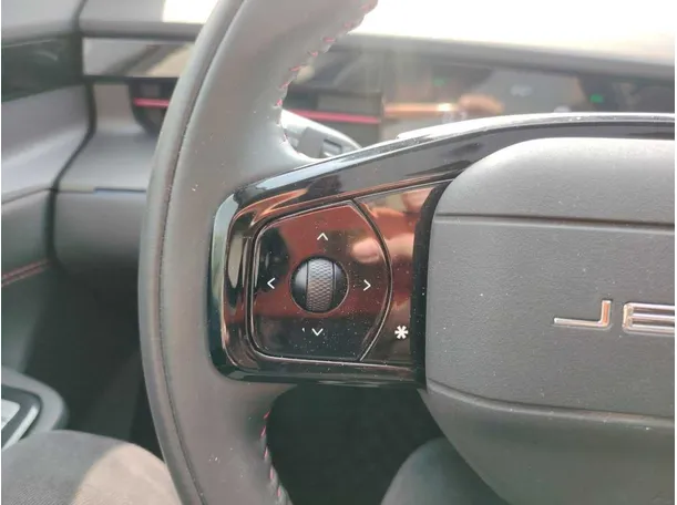 Car image 39