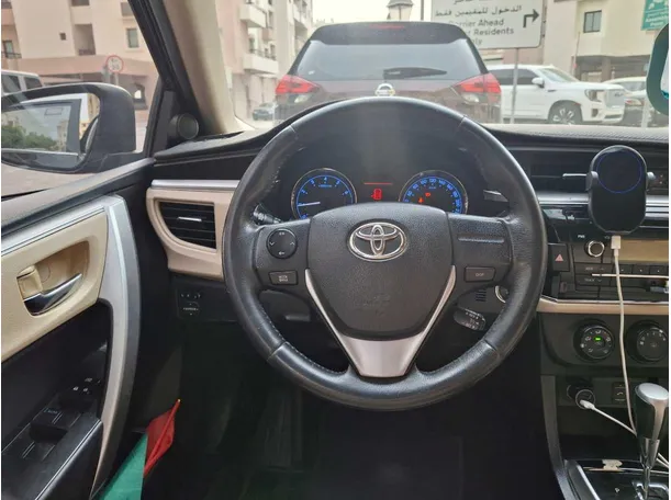 Car image 17
