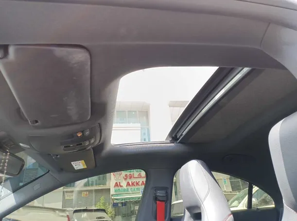 Car image 21