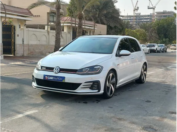 2018 Volkswagen Golf in UAE