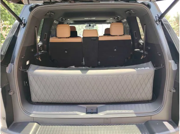 Car image 38