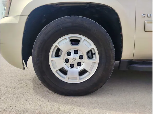 Car image 10