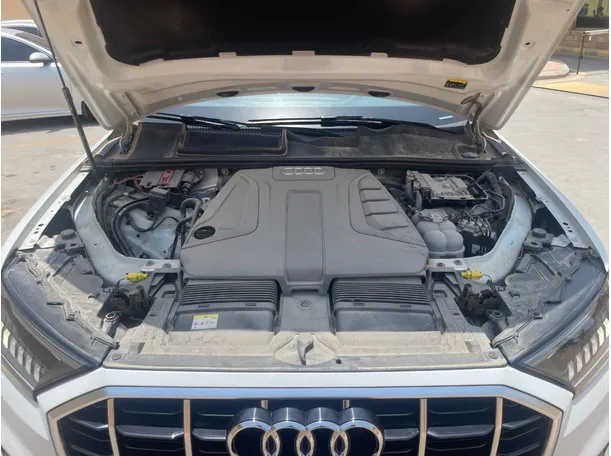 Car image 27