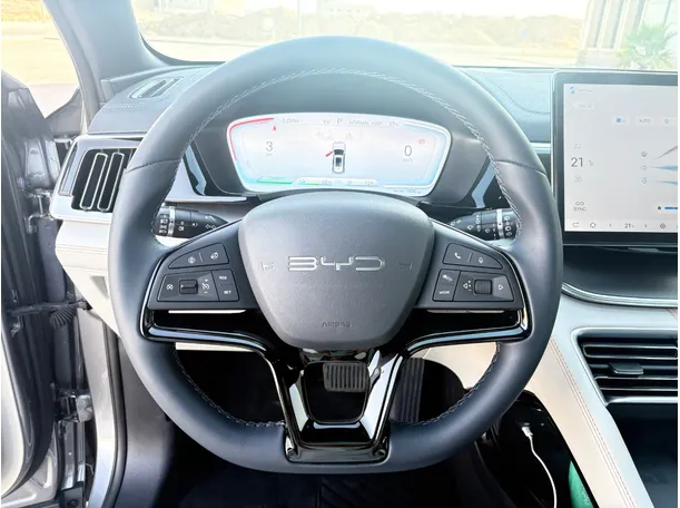 Car image 22