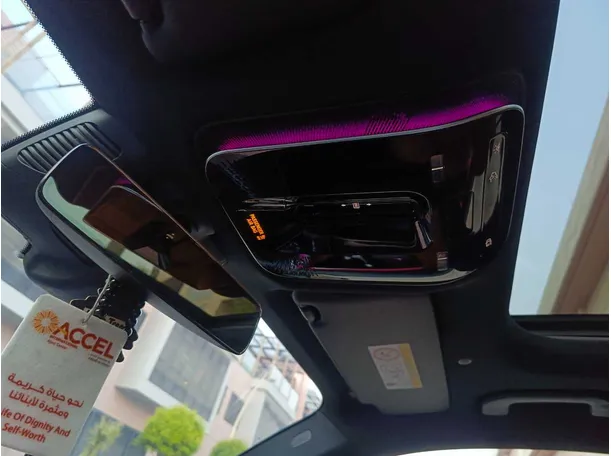 Car image 31