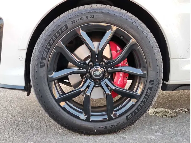 Car image 10
