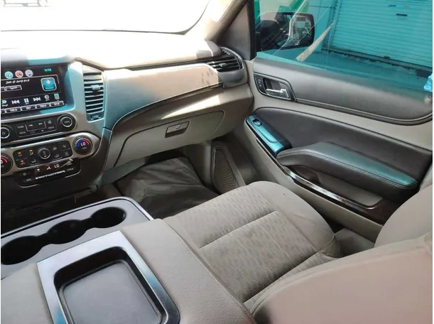 Car image 34