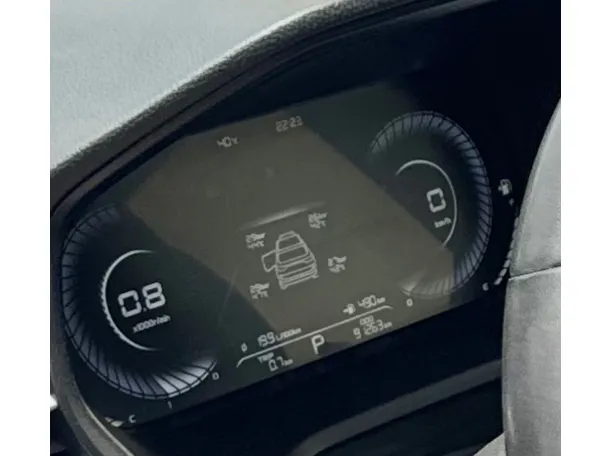 Car image 7