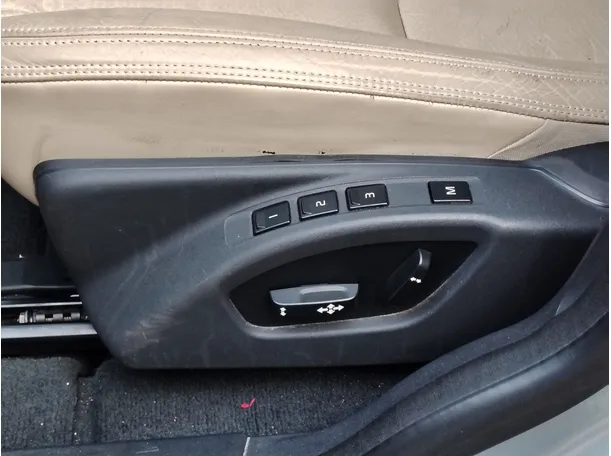 Car image 31