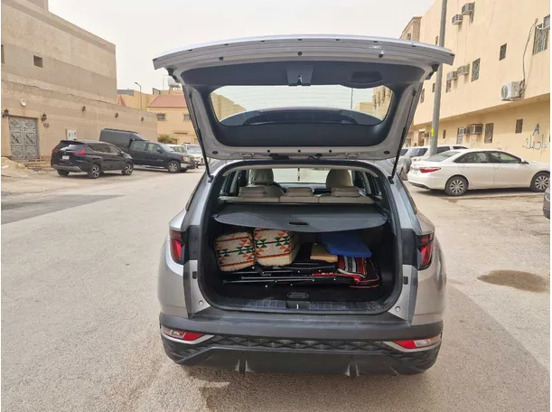 Car image 20