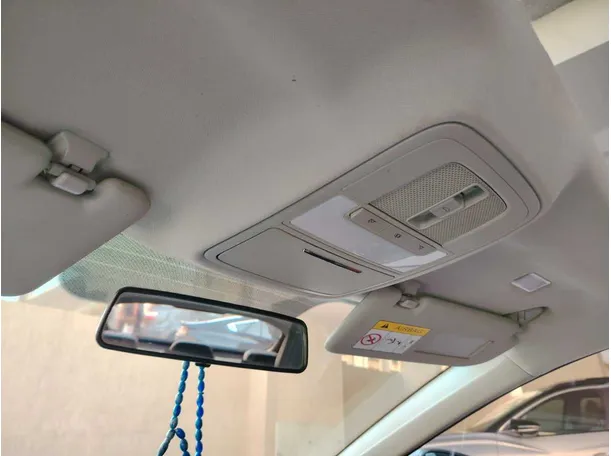 Car image 37