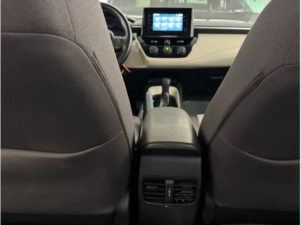 Car image 20