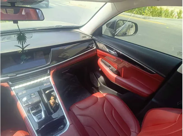 Car image 21