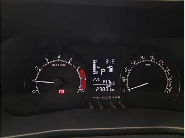 Car image 18