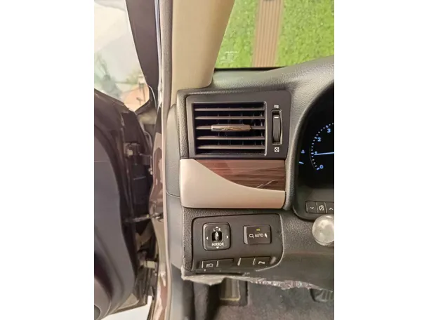 Car image 43
