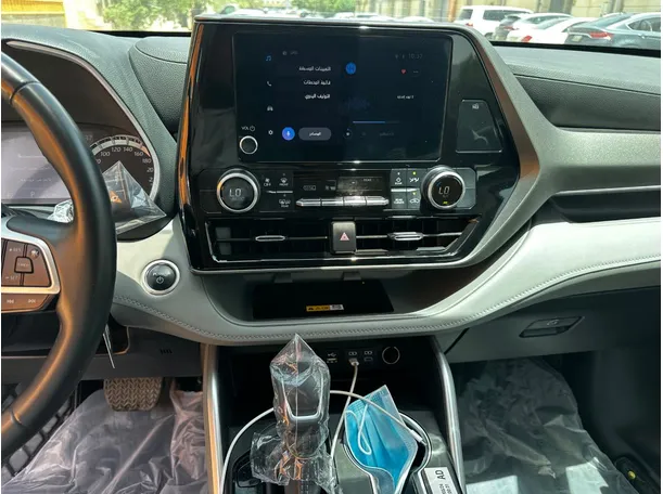 Car image 20