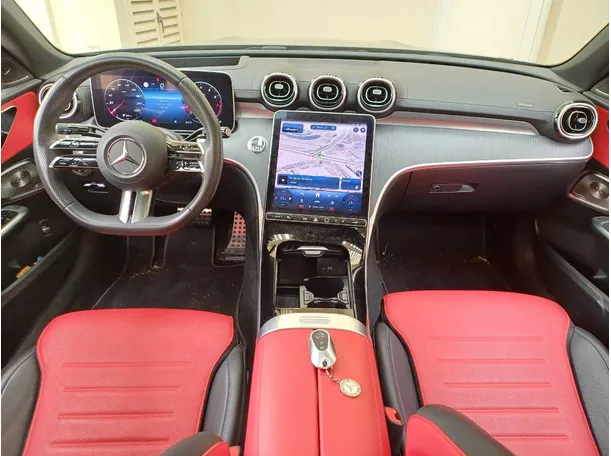 Car image 15
