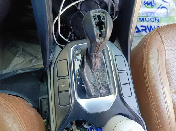Car image 23