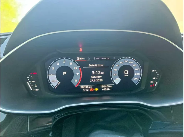Car image 29