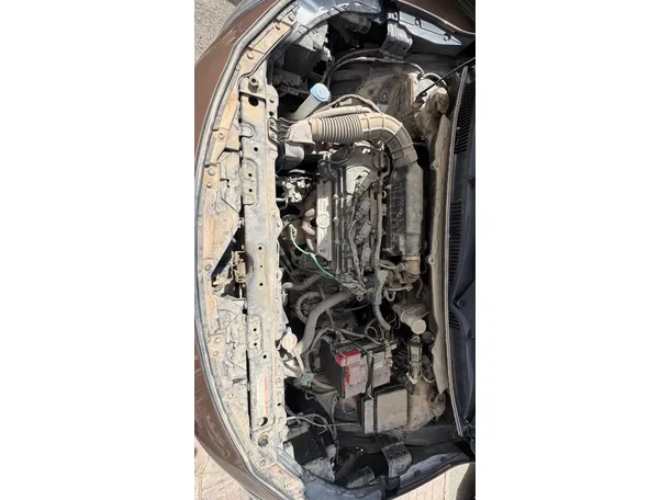 Car image 26