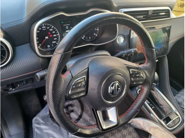 Car image 20