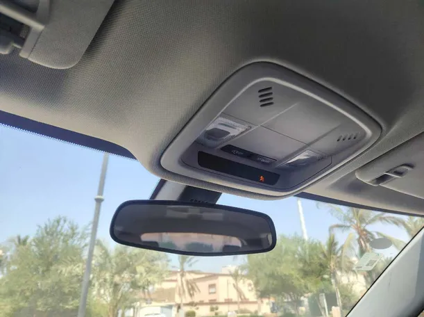 Car image 39