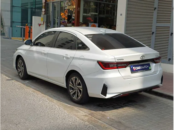 Car image 7