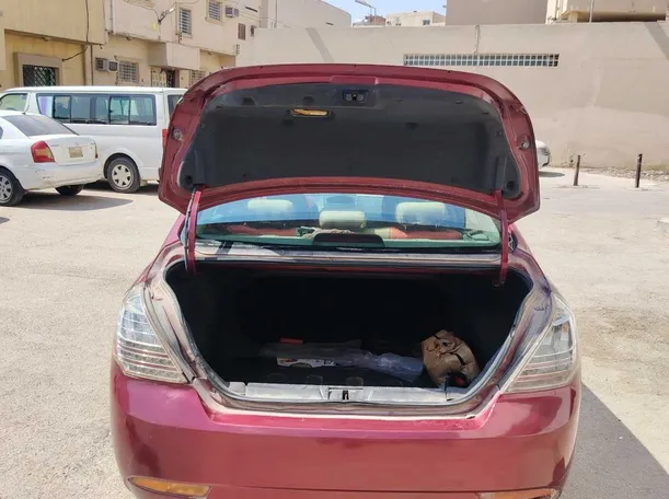 Car image 20