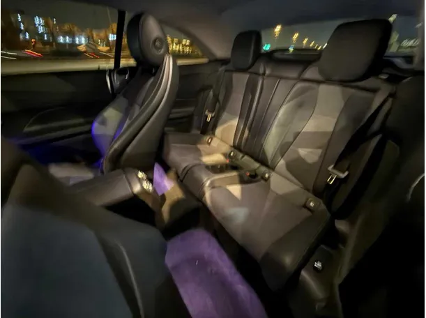 Car image 27