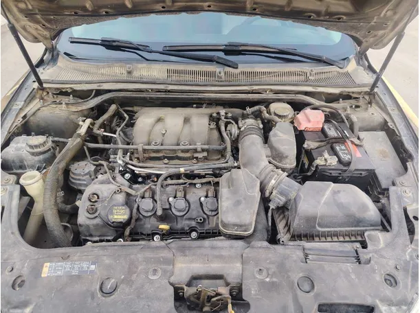 Car image 33