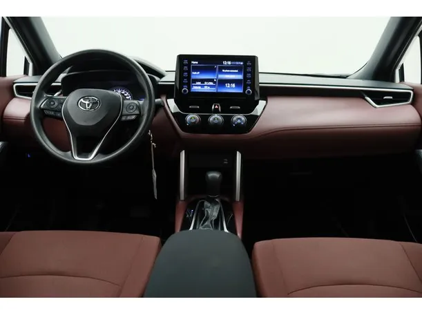 Car image 14