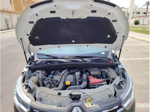 Car image 25