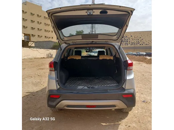 Car image 22