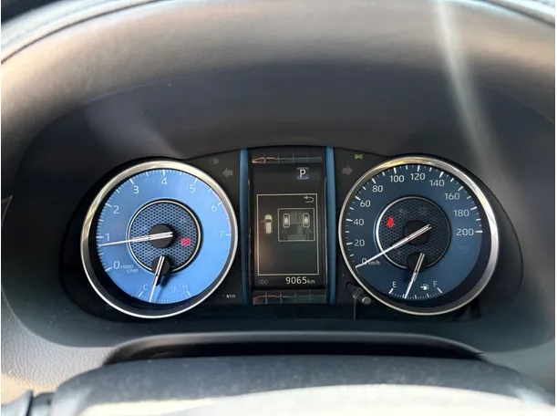 Car image 23