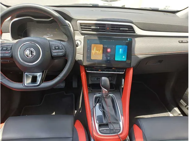 Car image 16