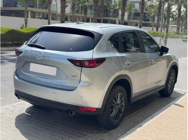 Car image 5