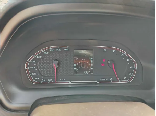 Car image 24