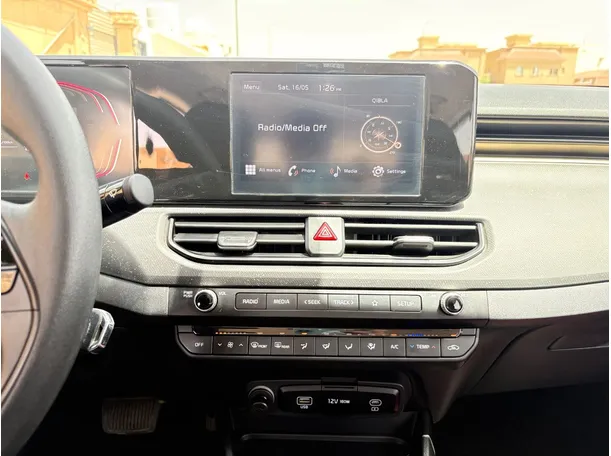 Car image 20