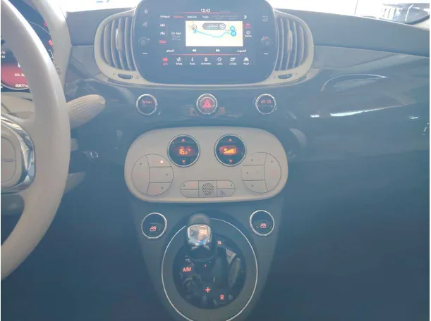 Car image 19