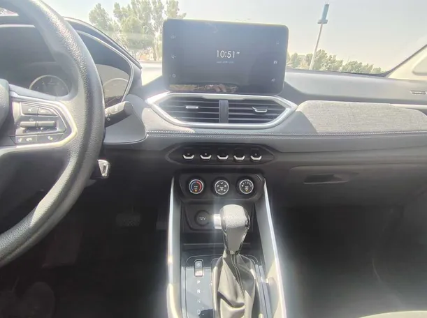 Car image 22